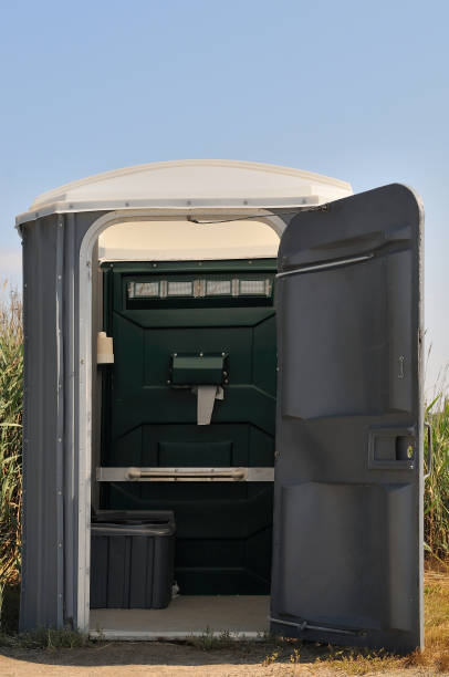 Best Portable bathroom rental  in Wauconda, IL
